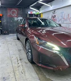 نيسان ألتيما